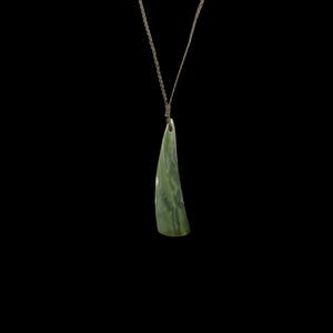 Hei Toki Pipiwharauroa - Greenstone Toki Pendant