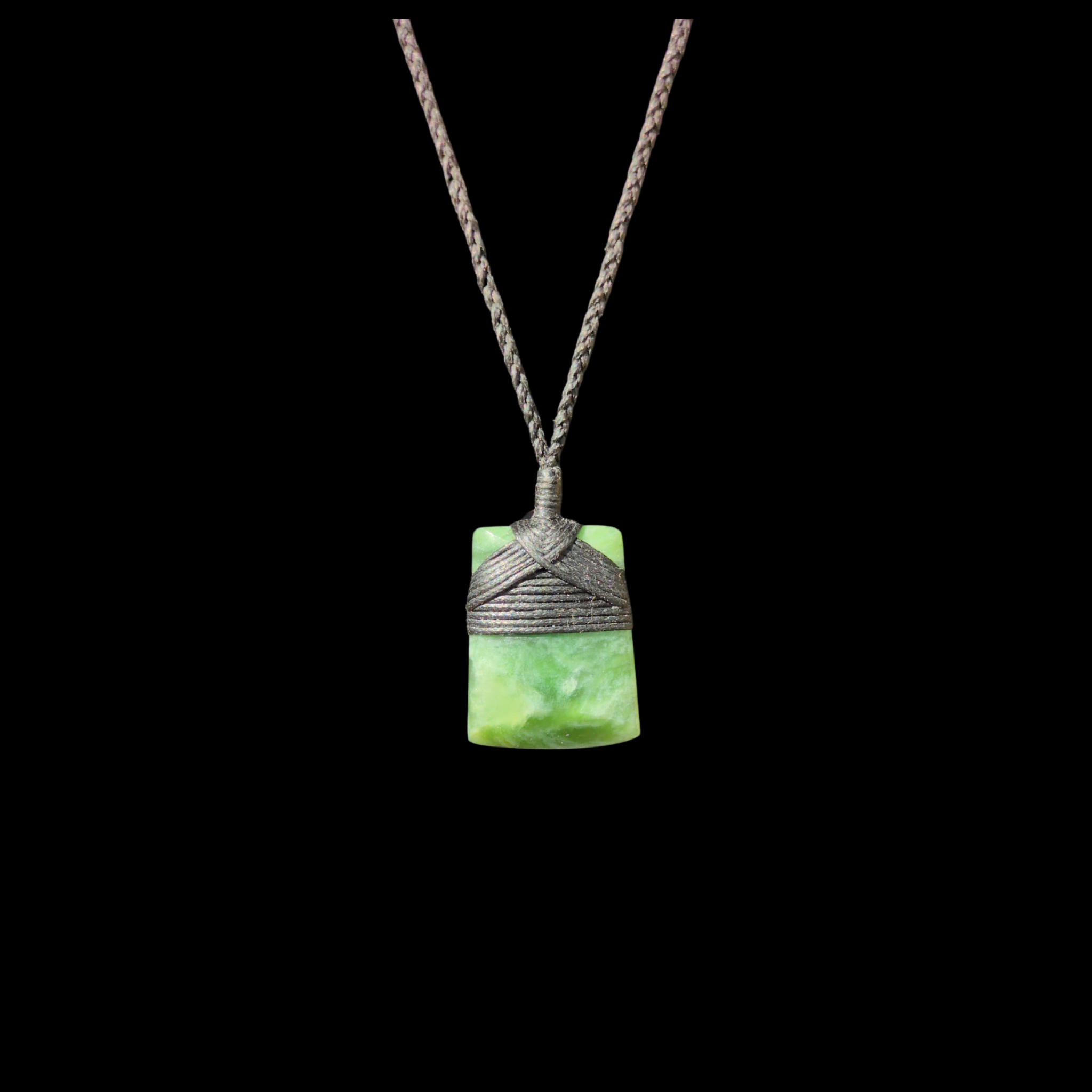 Hei Toki Inanga- Greenstone Adze Pendant - Sands Carving Studio