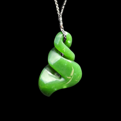 Pikorua Kahurangi - Greenstone Twist Pendant - Sands Carving Studio