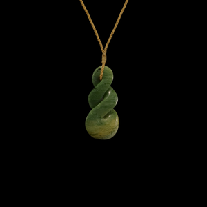 Pikorua Raukaraka - Greenstone Twist Pendant