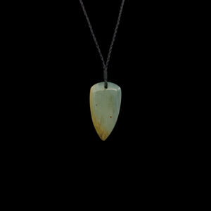 Rei Puta Inanga - Greenstone Tooth Pendant