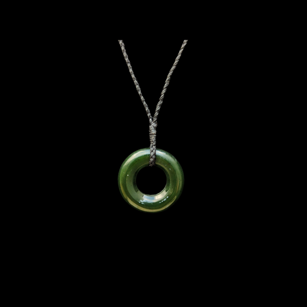 Porohita Kawakawa - Greenstone Disc Pendant