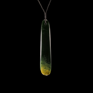 Roimata Raukaraka - Greenstone Teardrop Pendant
