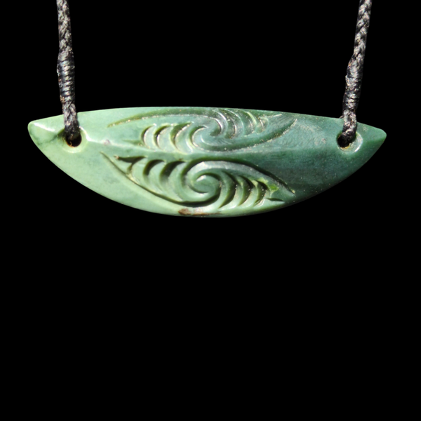Kōuma Kawakawa - Greenstone Breastplate Pendant