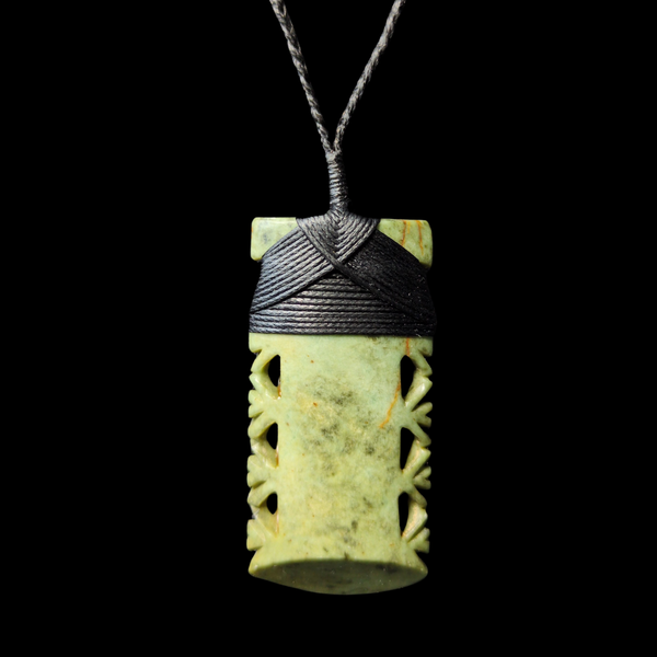 Hei Toki Kōkopu- Greenstone Adze Pendant