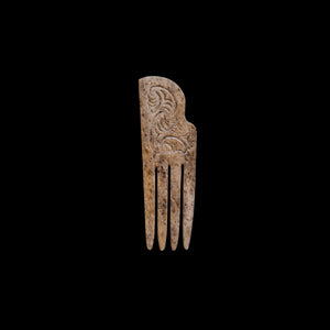 Whale Bone Heru - Traditional Maori Comb