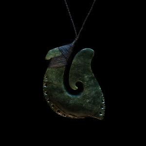Kawakawa Matau - Pounamu Hook Pendant