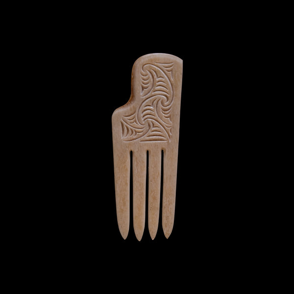 Whale Bone Heru -  Traditional Maori Comb