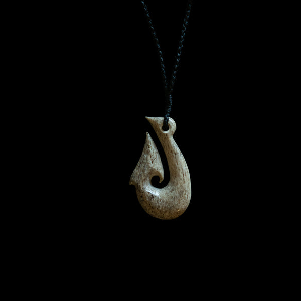 Whale Bone Hook Pendant - Koiwi Tohorā Matau Bound Pendant