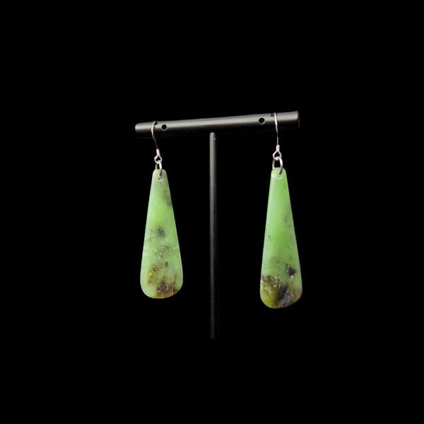 Mau Taringa Totoweka - Pounamu Earrings
