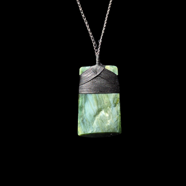Hei Toki Chatoyant Inanga - Greenstone Adze Pendant