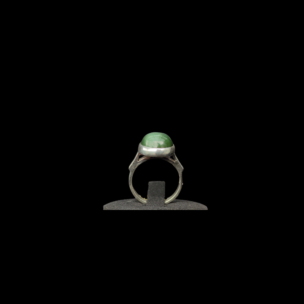 Chatoyant Kawakawa Pounamu and Sterling Silver Ring