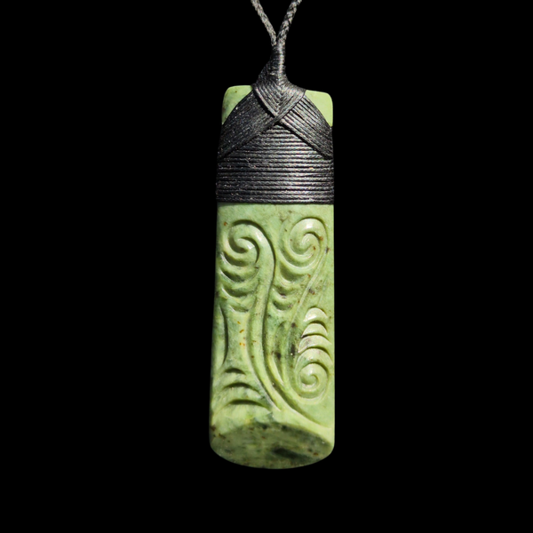 Hei Toki Inanga - Greenstone Adze Pendant