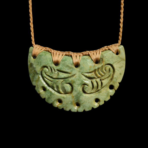 Kōuma Inanga - Greenstone Breastplate Pendant