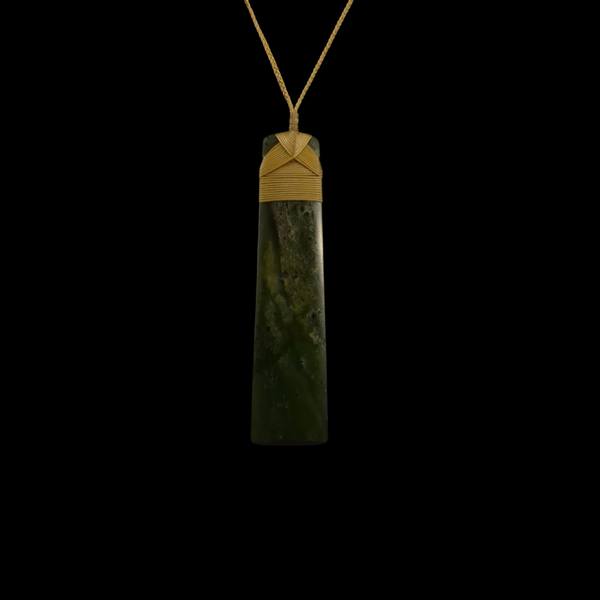 Hei Toki Kawakawa - Greenstone Adze Pendant