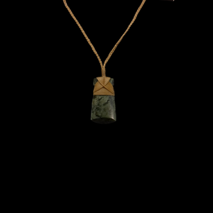 Hei Toki Kokopu - Greenstone Adze Pendant