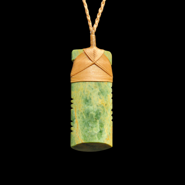 Hei Toki Raukaraka - Greenstone Adze Pendant