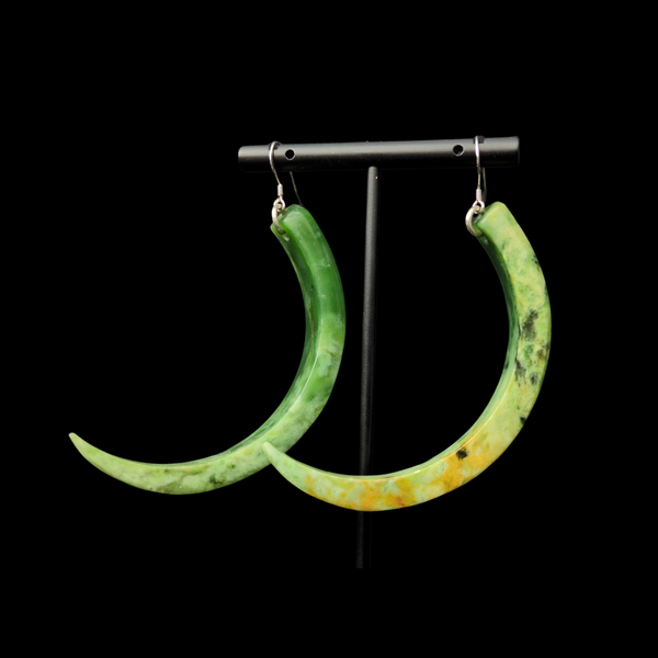 Flower Jade Ngutu Huia Mau Taringa -  Huia Beak Pounamu Earrings