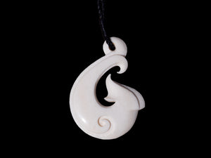 Hei Matau-Hiku Tohorā - Contemporary Bone Whale Tail-Hook Pendant