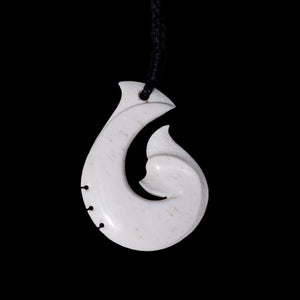 Hei Matau-Hiku Tohorā - Contemporary Whale Tail-Hook Pendant