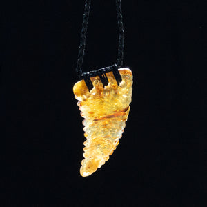 Kauri Gum Rei Niho - Bound Niho Curved Notched Pendant