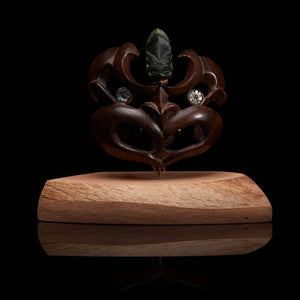 Marsden Jade und Holz geschnitzte Wheku Tiki Maske