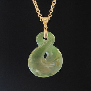 Pounamu & Gold Pikorua - Twist Pendant