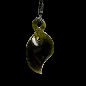 Tangiwai Single Twist Pendant - Pounamu Pikorua