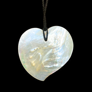 Whaea o te Peara Manawa - Mother of Pearl Heart Pendant