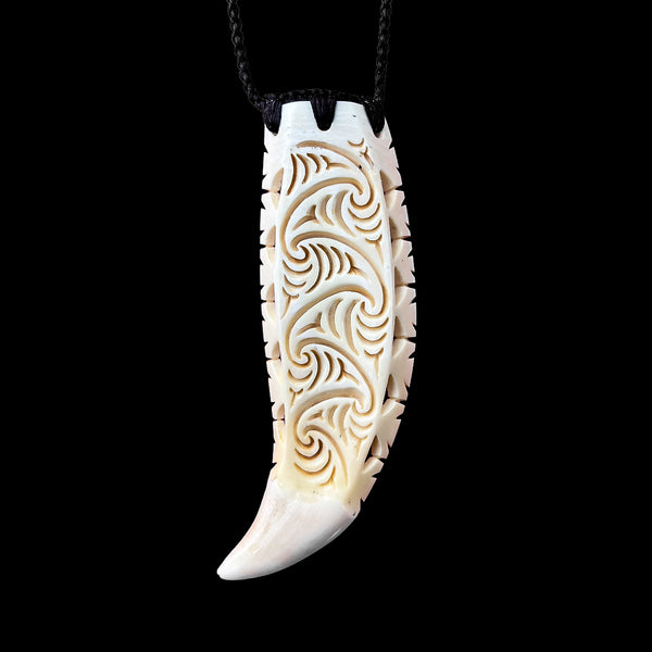 Kera Wēra Rei Niho - Carved Killer Whale Tooth Pendant